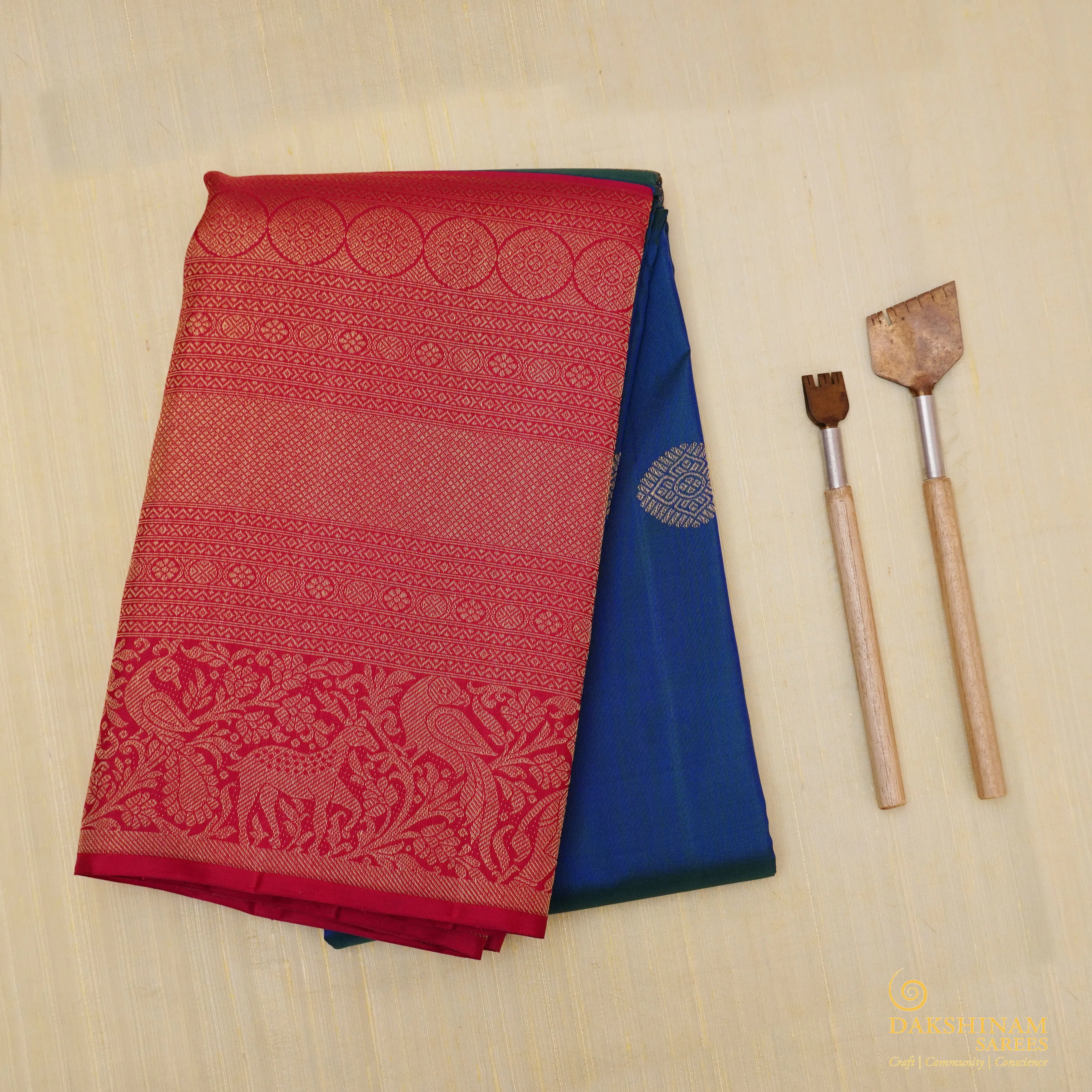 Handwoven Blue with Pink Kanjivaram Silk Saree - 1873T008780DSC