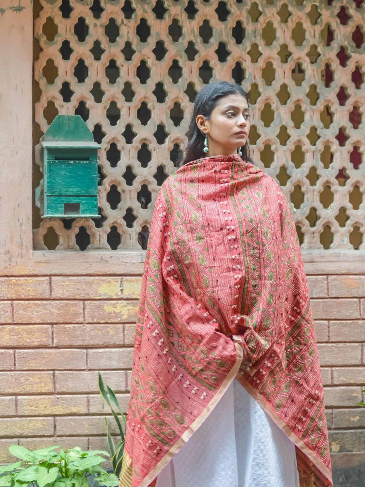 Kaisori Maheswari Kantha dupatta - Ruposhi