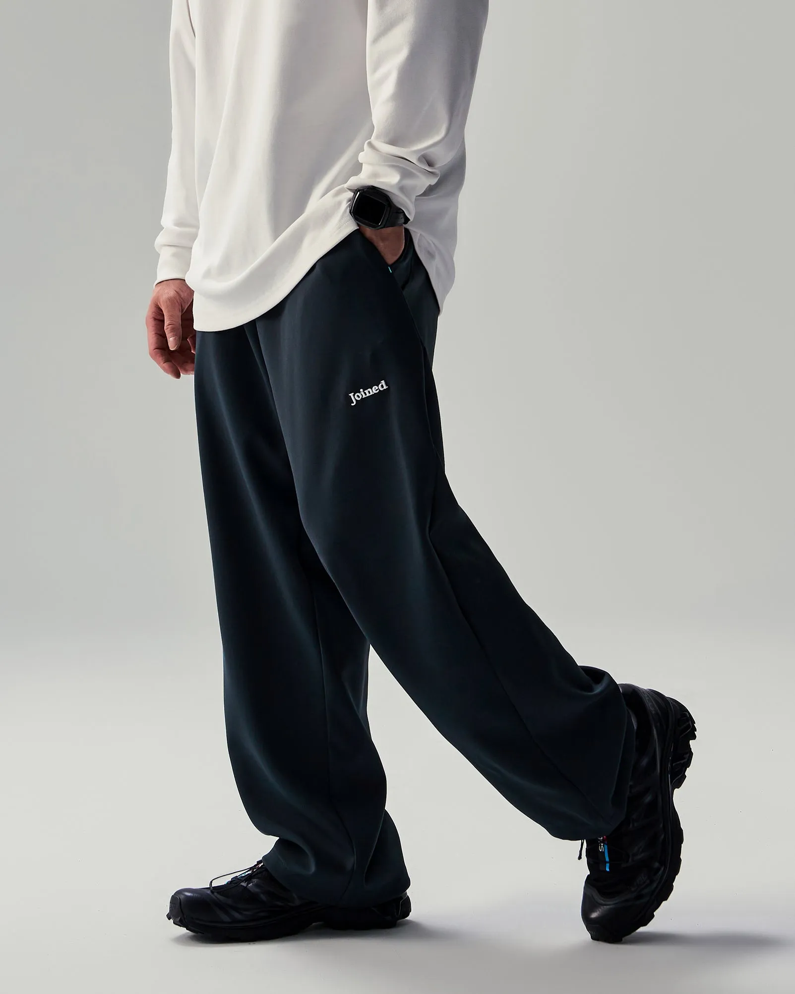 Pockets Tech Wide Pants